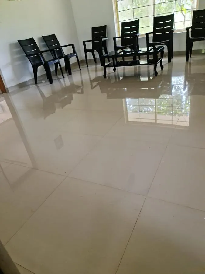 3R Residency Munnar Hostel India