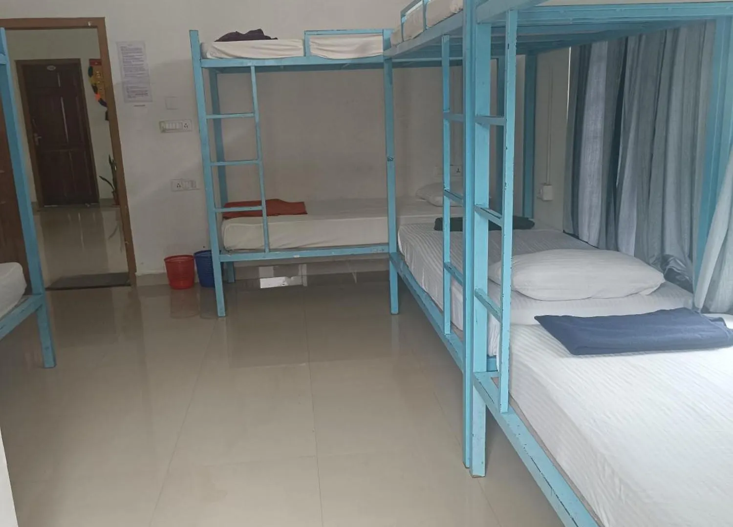 3R Residency Munnar Hostel