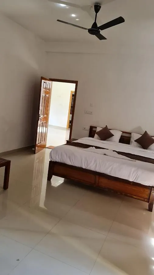 3R Residency Munnar Hostel India
