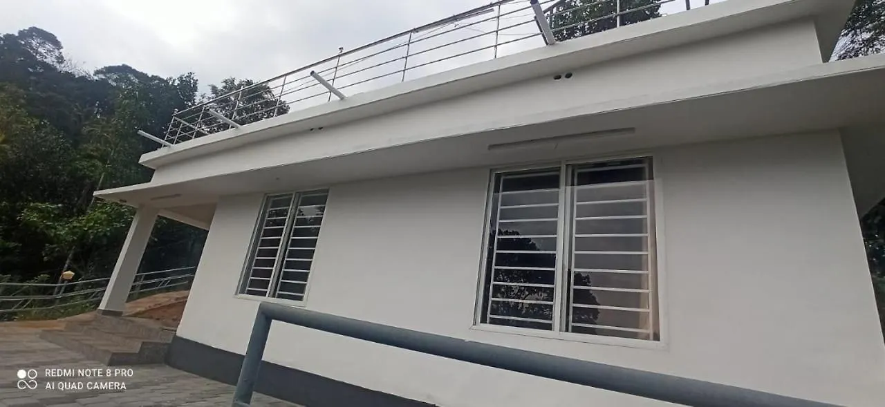 3R Residency Munnar Hostel India